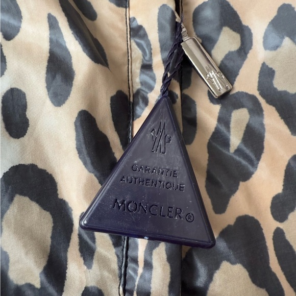 MONCLER Ivoire Giubbotto Plomb Leopard Jacket - Picture 14 of 14